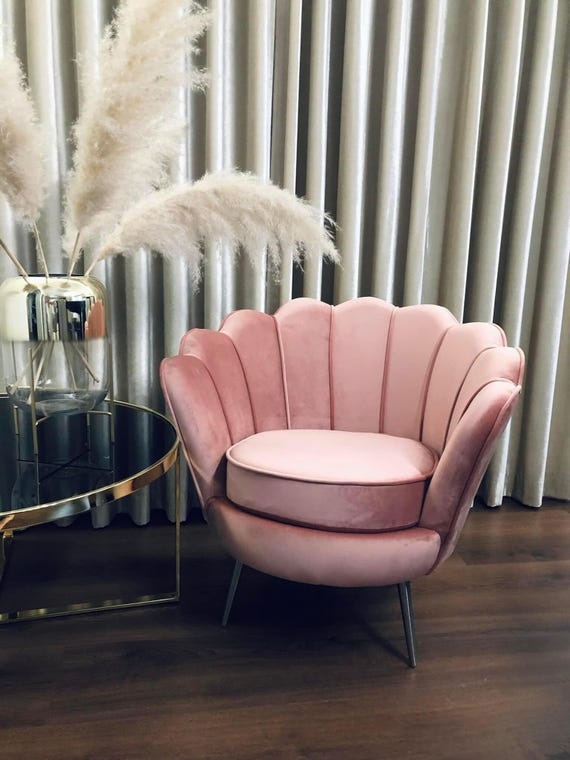 Powder Pink Velvet Shell Chair – Feminine Glam Accent Armchair with Gold Legs, Perfect for Bedroom, Salon, Boutique or Vanity Corner Seating