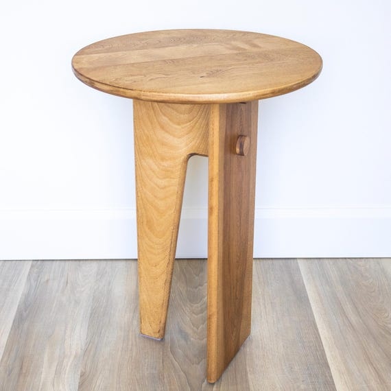 Modern Solid Wood Side Table with a Round Top in Scandinavian Japandi Style