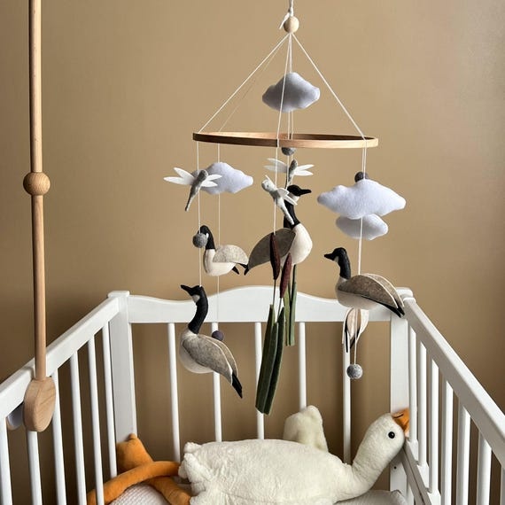 Canadian goose baby mobile Lake crib mobile Rustic modern nursery decor Village themed cot mobile wild duck Nature crib baby mobile handmade